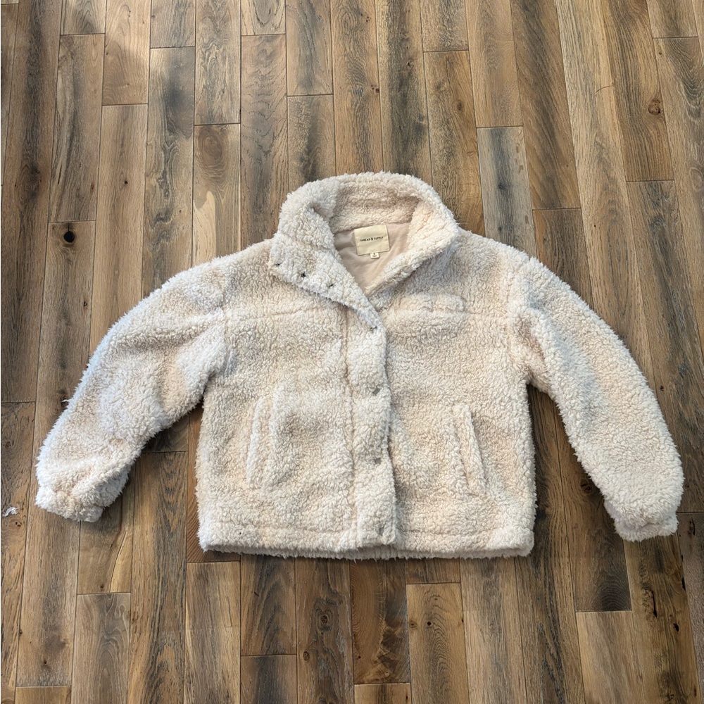 Cozy Cream NWOT Thread & Supply Women’s Fleece Jacket